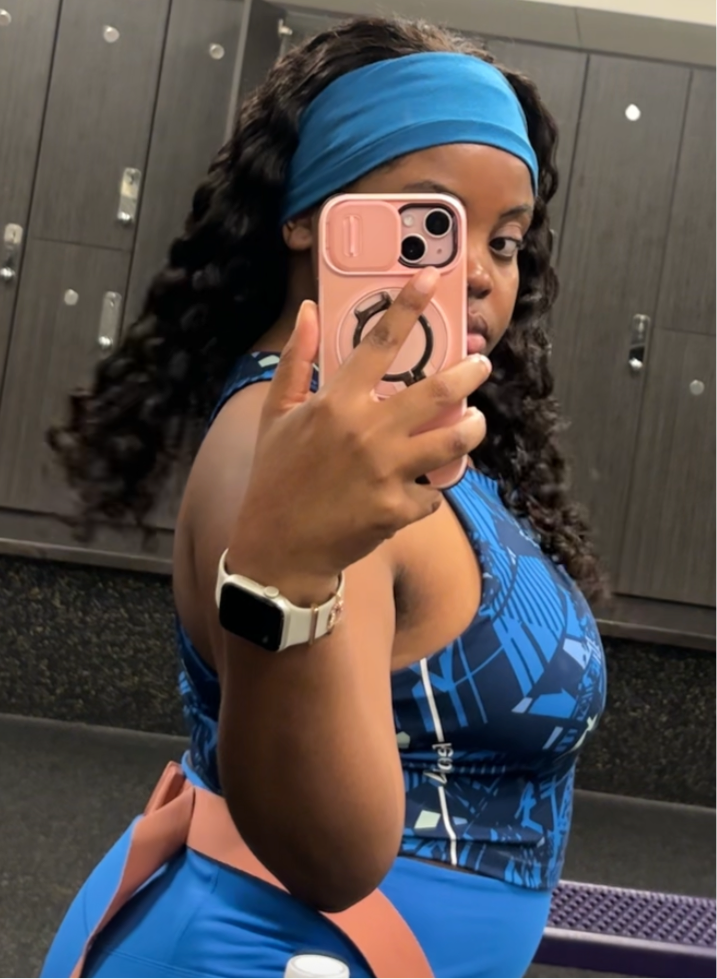 Lauran 22” deep wave half wig