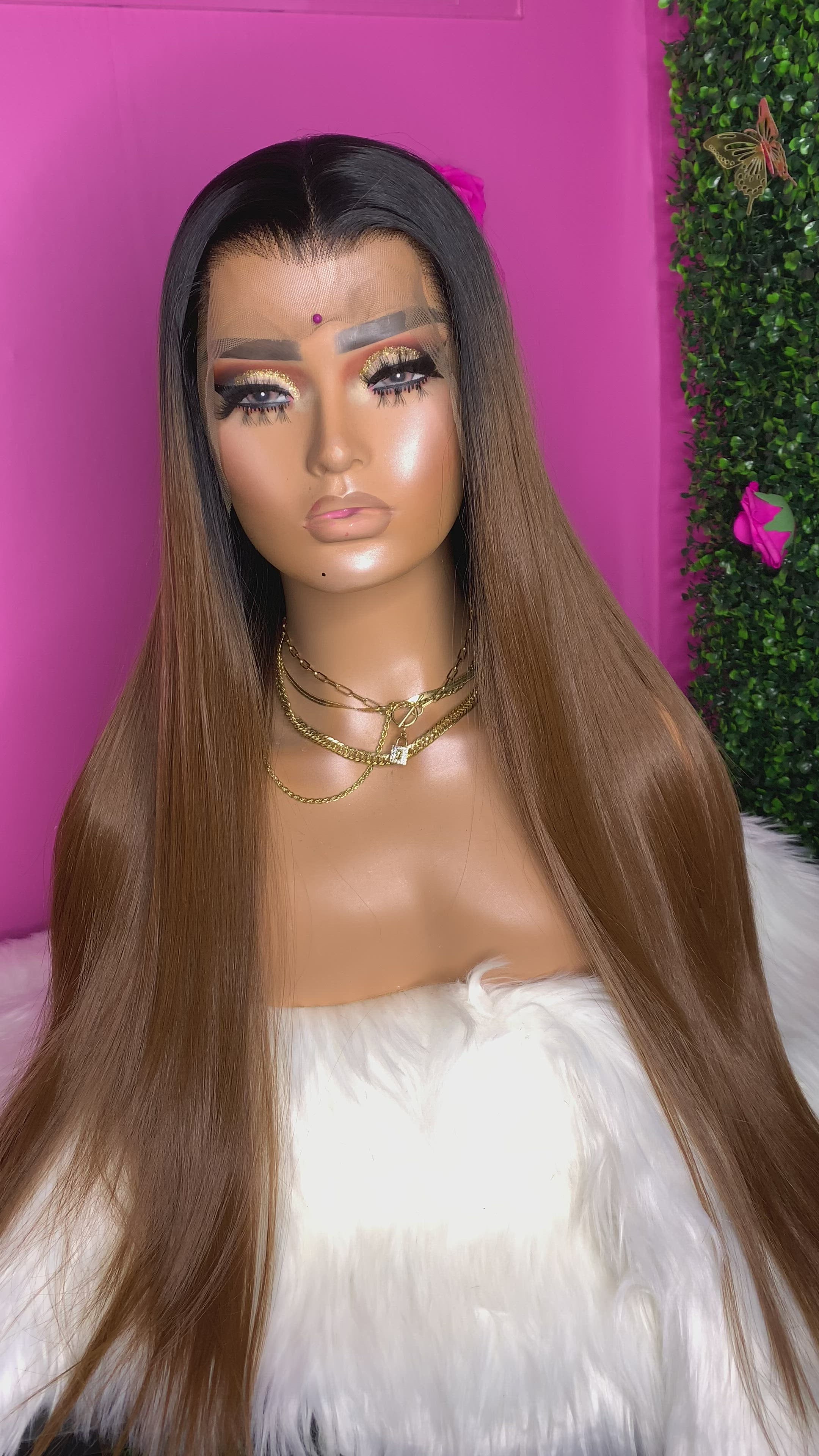 Lisa 22” wig 13x4 Synthethic lace front premade wig